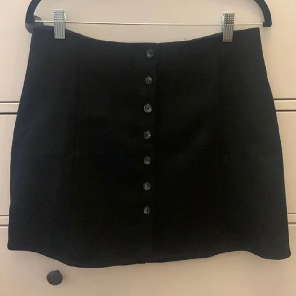 Reformation Button-down Skirt (Sz L) - Picture 2 of 3